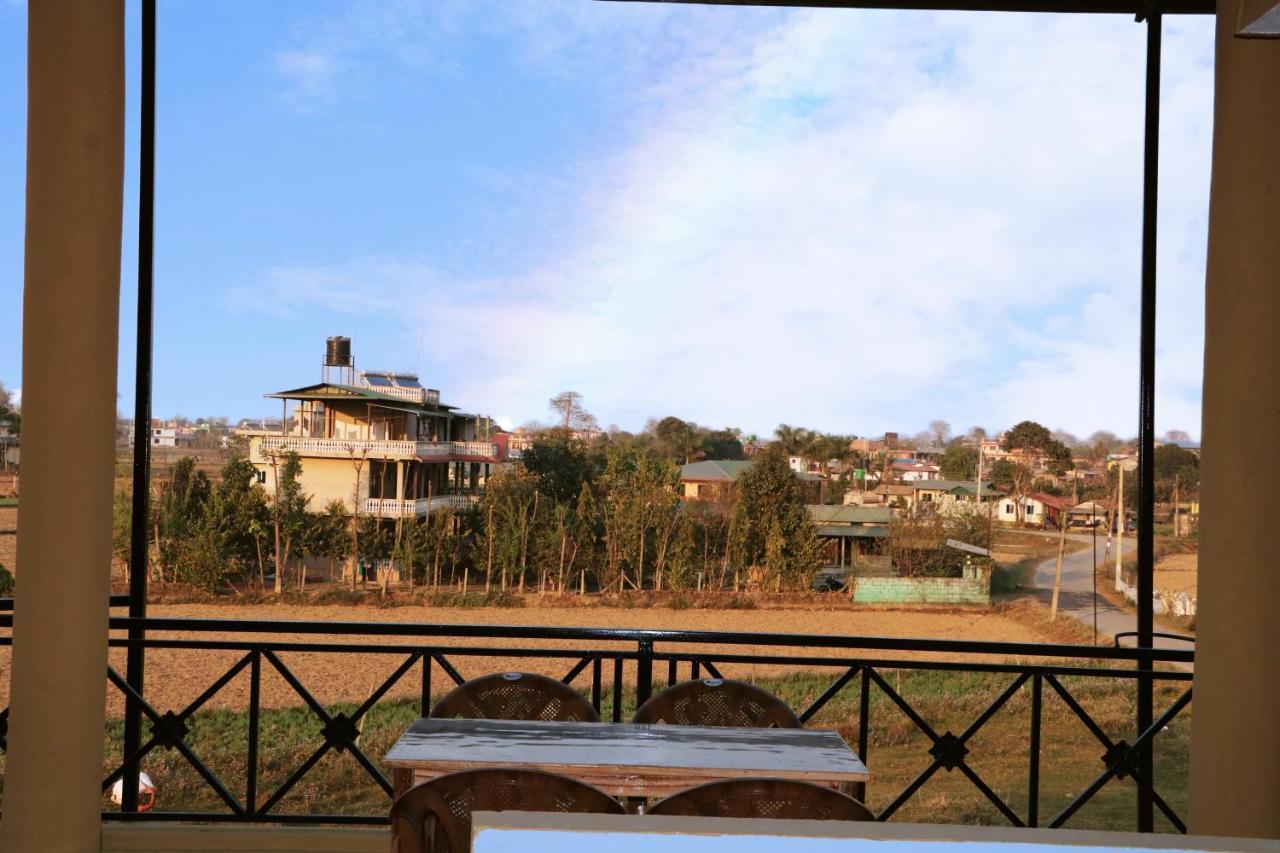 Hotel National Park Sauraha- Homely Stay And Peaceful Location With Jungle Safari Arrangements Exterior foto