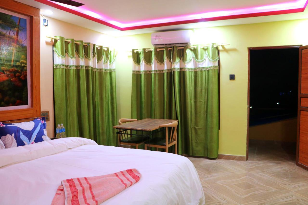 Hotel National Park Sauraha- Homely Stay And Peaceful Location With Jungle Safari Arrangements Exterior foto