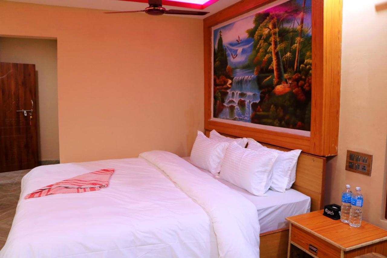 Hotel National Park Sauraha- Homely Stay And Peaceful Location With Jungle Safari Arrangements Exterior foto